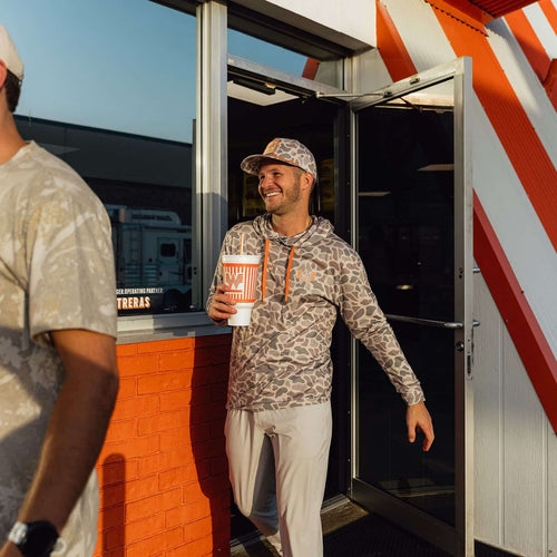 0826_BURLEBO_Whataburger_PDP_PH-WB26-CDC-2-LIFESTYLE-WEB.jpg