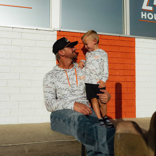 0826_BURLEBO_Whataburger_PDP_PH-WB26-WX_Y-PH-WB26-WC-1-LIFESTYLE-WEB.jpg